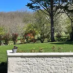 Au Combe De Canet Pensión