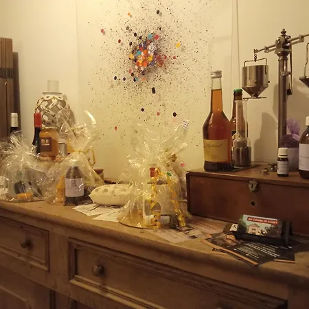 Au Combe De Canet Guest house