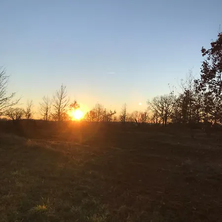 招待所 Au Combe De Canet 3*