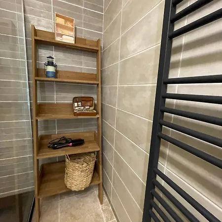 Au Combe De Canet 3*