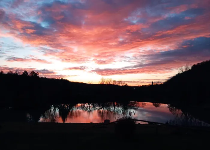 Au Combe De Canet 3* Anthé