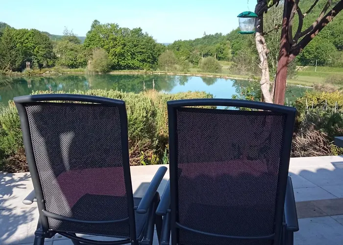 Au Combe De Canet Pensionat 3*