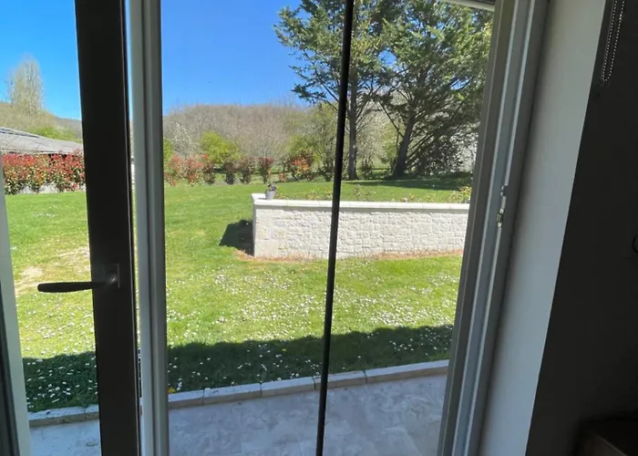 Pensionat Au Combe De Canet 3*