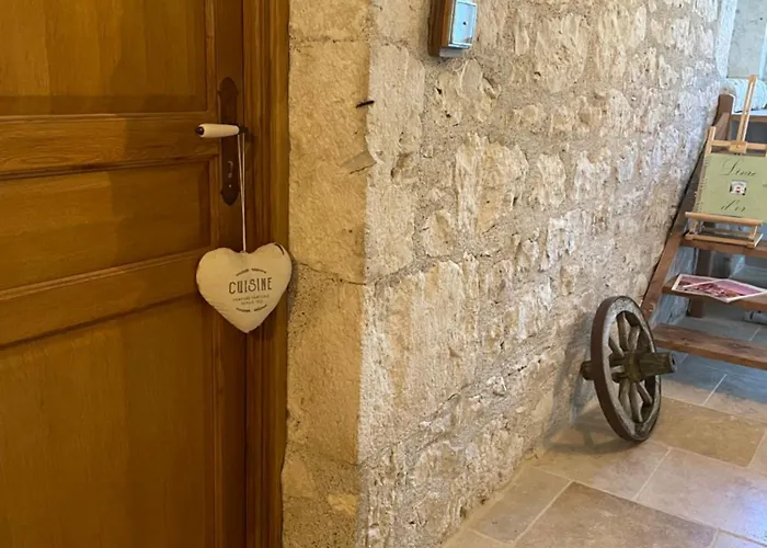 Pensionat Au Combe De Canet 3*