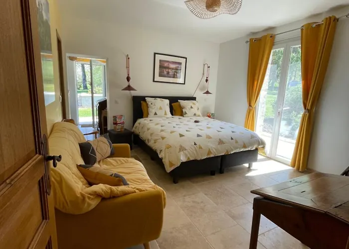 Pensionat Au Combe De Canet 3*