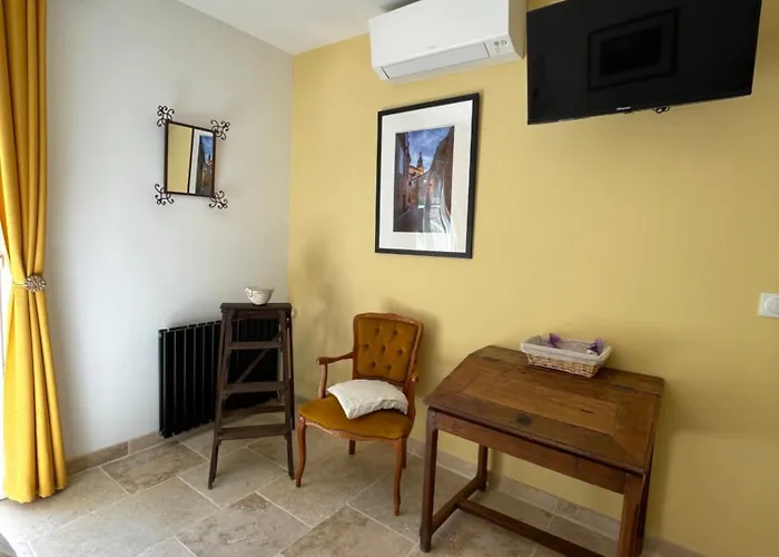 Pensionat Au Combe De Canet Anthé